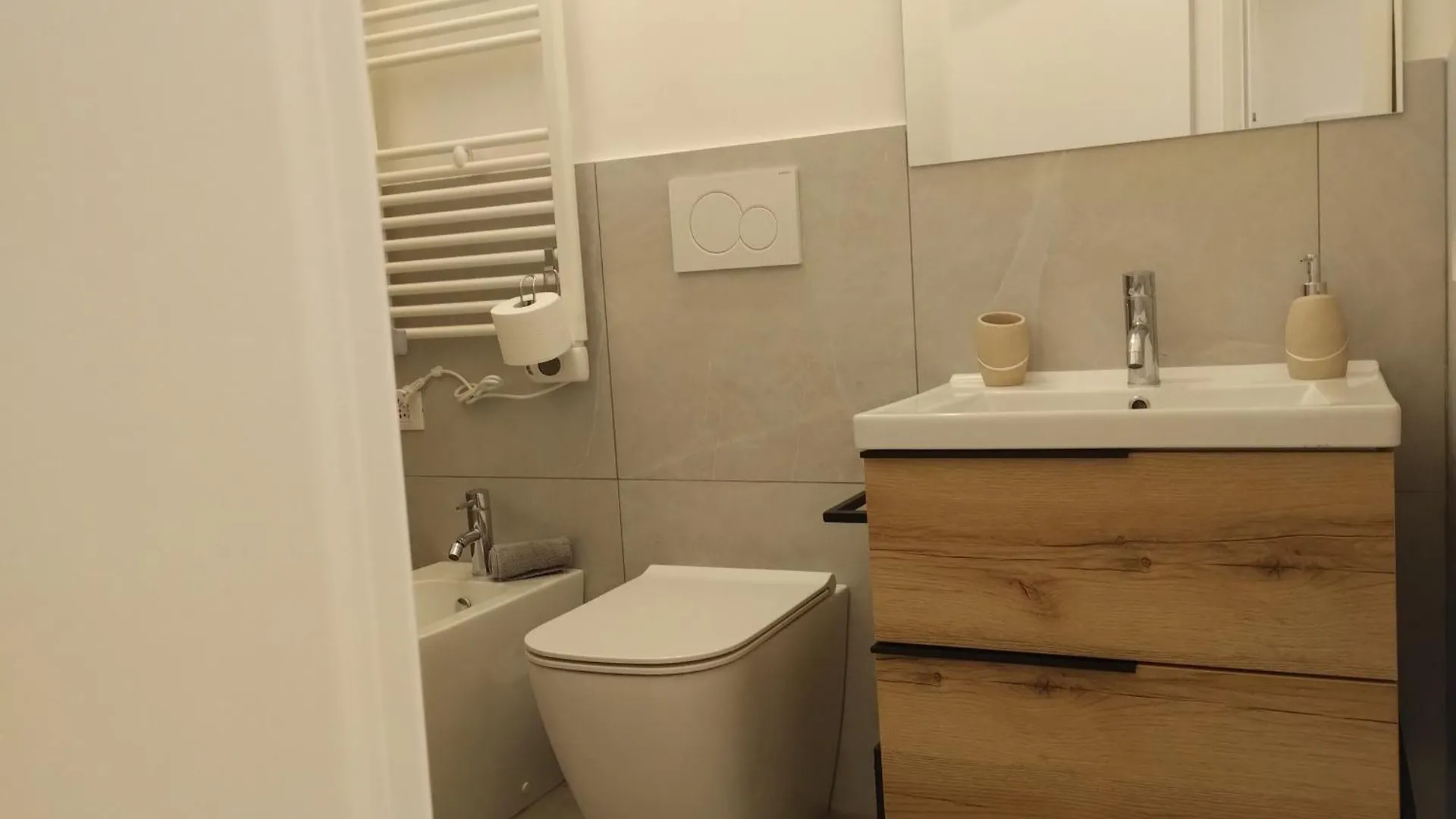 Casa Linda Sul Naviglio Apartment Milan